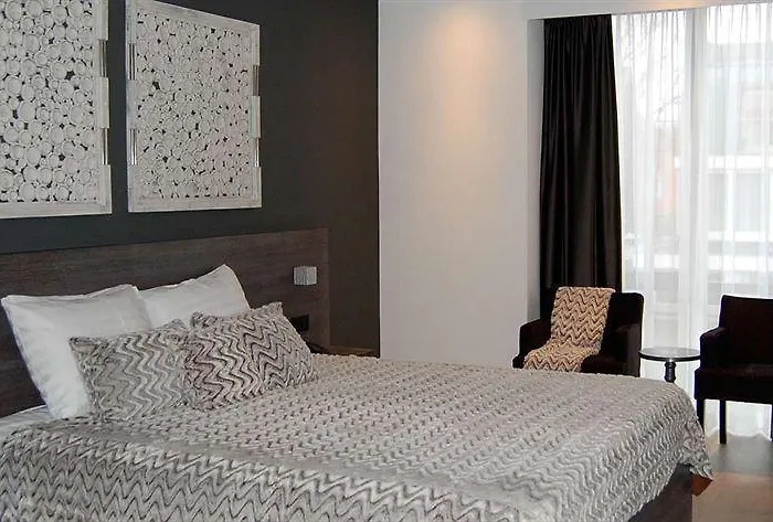 De Beurs 4* ﾎｰﾌﾄﾞﾛｰﾌﾟ