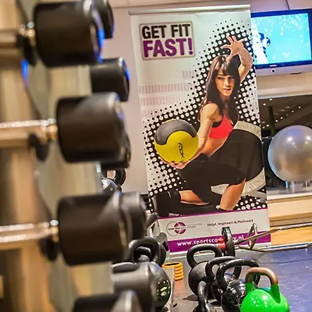 Отель De Beurs Хоофддорп